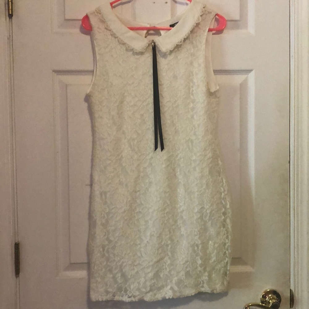 Lace dress